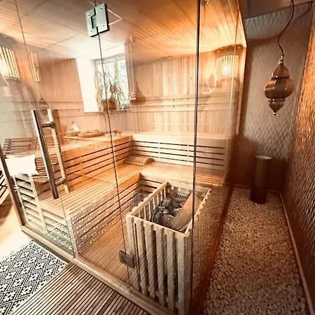 Privatzimmer, Geteiltes Bad Und Toilette Apartment Wurzburg