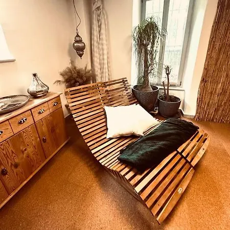 Privatzimmer, Geteiltes Bad Und Toilette *