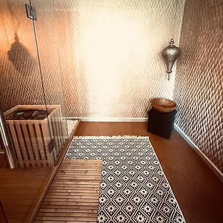 Privatzimmer, Geteiltes Bad Und Toilette Wurzburg
